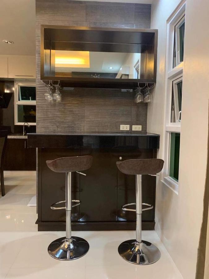 J Spazio Apartelle And Cafe Baranghauon Extérieur photo